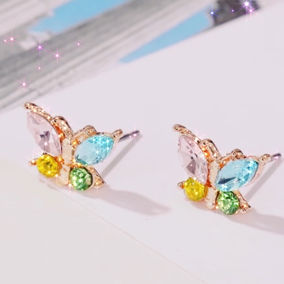 Head of David Butterflies Graphic Tee & Earrings - Picture 10 of 16